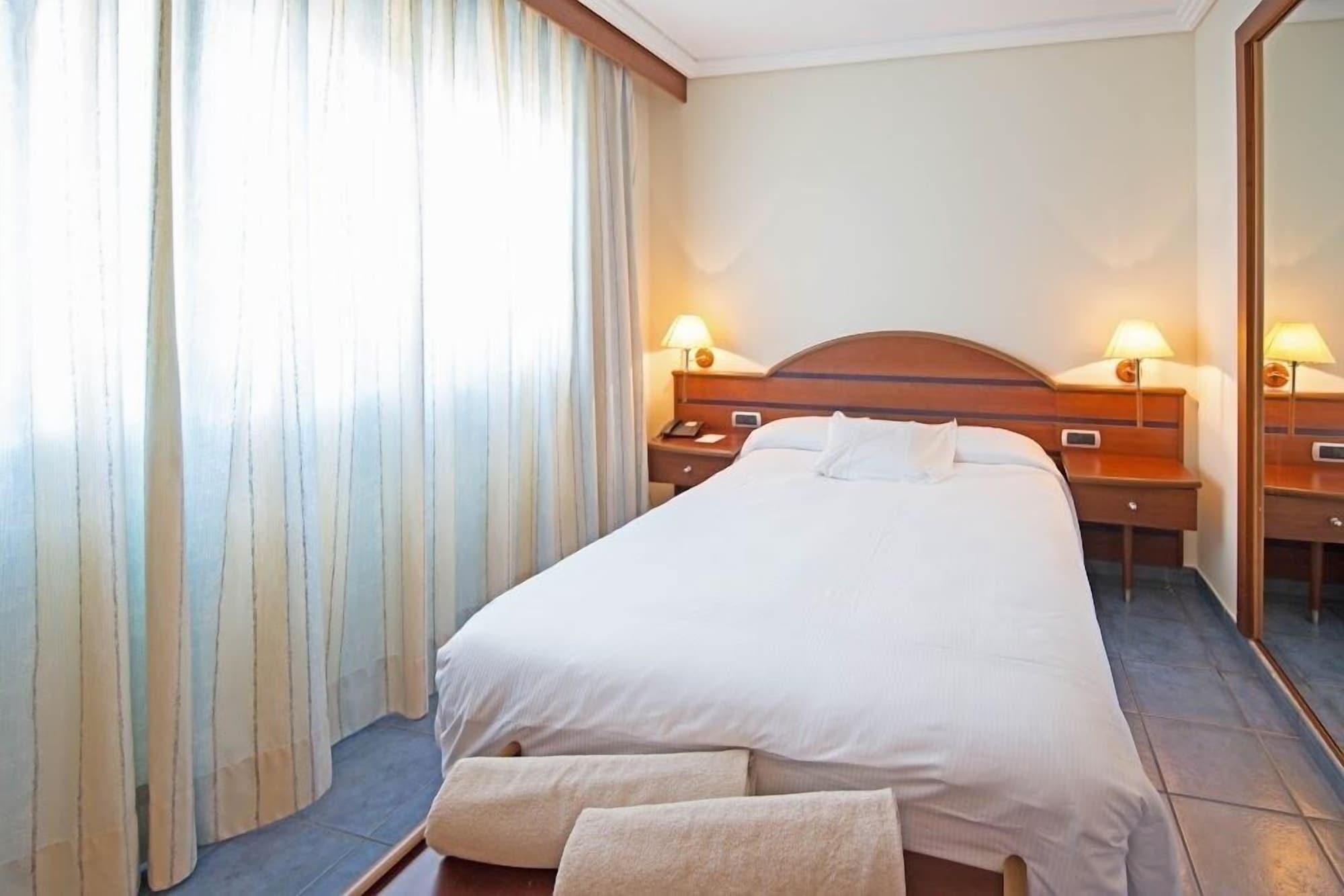 Hotel Port Salins By Pierre &