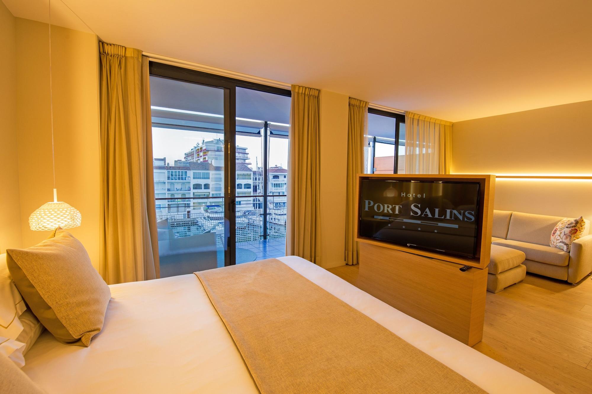 Port Salins By Pierre & 4*