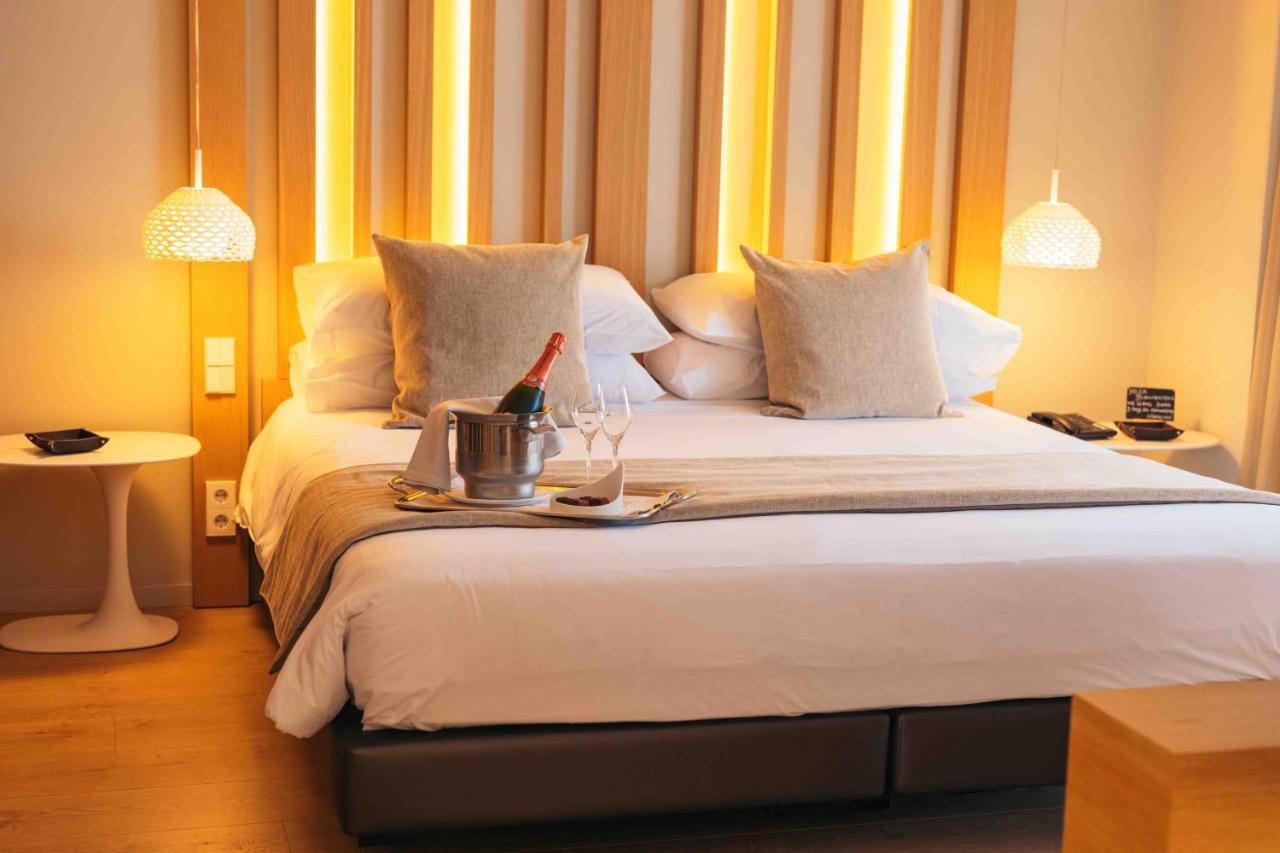 Port Salins By Pierre & 4*