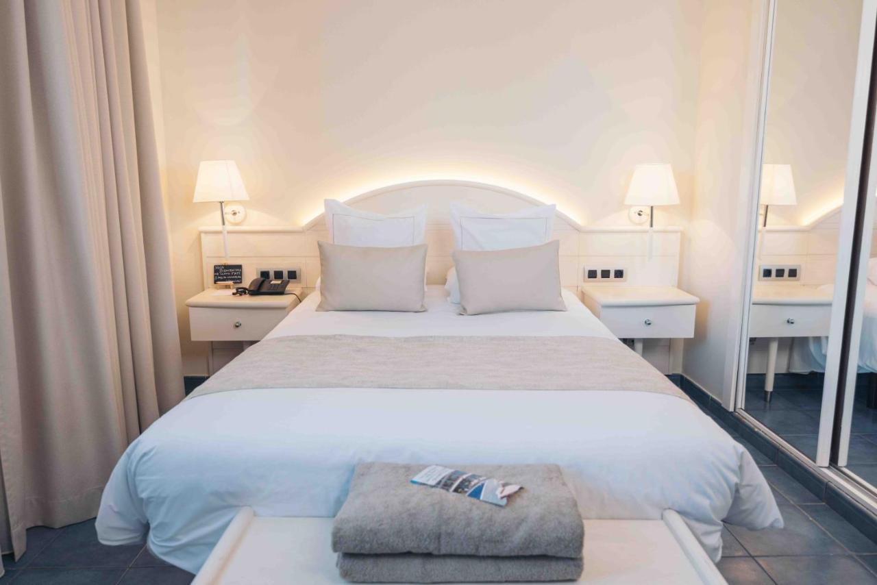 Port Salins By Pierre & 4*